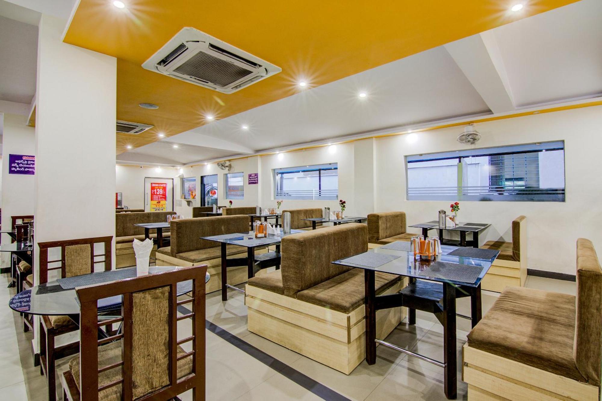 Collection O Spar Grand Hotel Visakhapatnam Ngoại thất bức ảnh